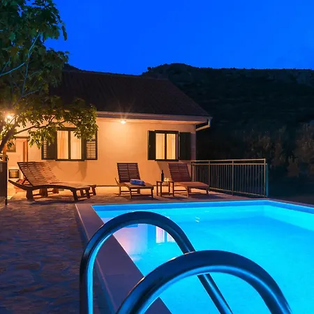Holiday home Stunning Home In Sibenik *