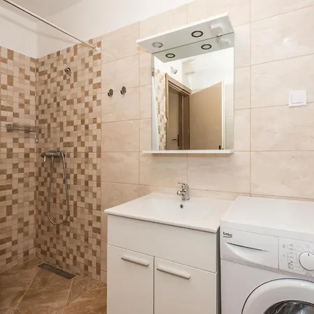 Stunning Home In Sibenik Holiday home Sibenik